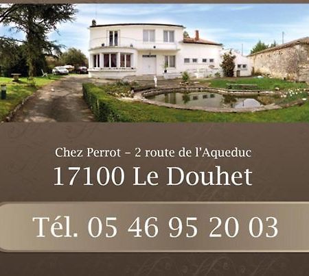 Gite De L'Aqueduc Le Douhet Zewnętrze zdjęcie